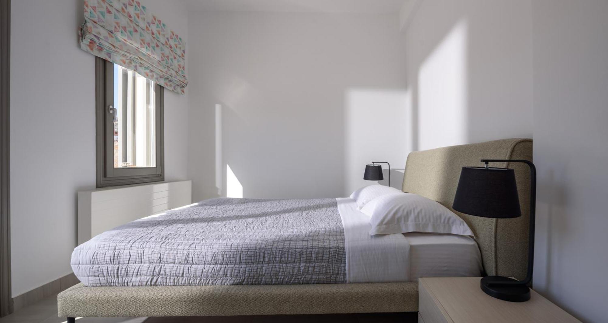 Home Of Lilies Fira  Exterior foto
